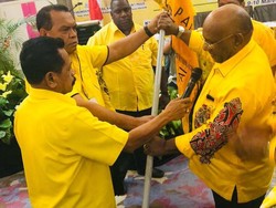 Sah! Klemen Tinal Kembali Terpilih Jadi Ketua DPD Golkar Papua