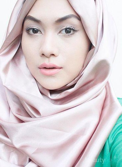 Punya Wajah Bulat Trik Model Hijab Ini Paling Tepat Untuk Kamu Coba Supaya Terlihat Tirus 6816