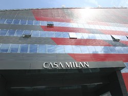 AC Milan Melawan Virus Corona
