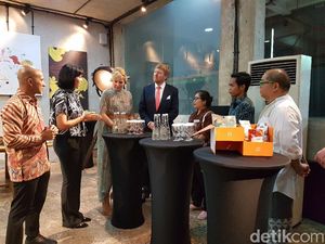 Momen Raja dan Ratu Belanda Cicipi Cokelat Indonesia Momen Raja dan Ratu Belanda Cicipi Cokelat Indonesia