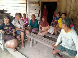 Pilu Lasiyem, Sebatang Kara dan Idap Tumor-Benjolan Sekujur Tubuh Menahun