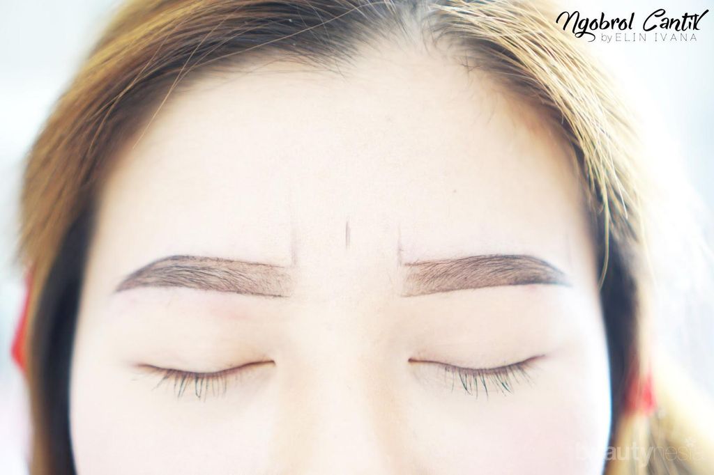 7 Cara Supaya Alis Kamu Kece Badai, Natural Dan Simetris!