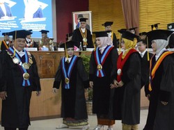 Unnes Kukuhkan 4 Guru Besar, Semuanya Perempuan