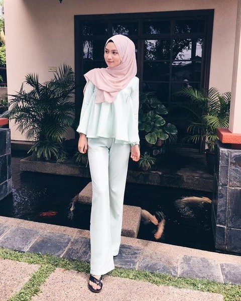 Wow Ini Dia Kreasi Hijab Warna Hijab Mint Yang Fresh Dan Cantik