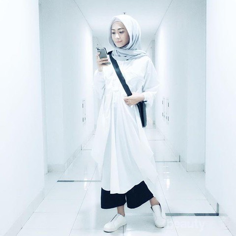 Ingin Tampil Stylish Ini Tips Mix and Match Tunik  Hijab 