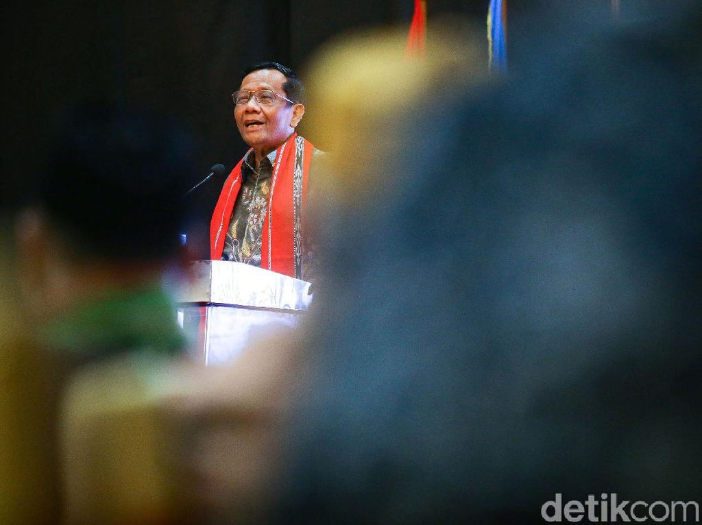 Sorotan Mahfud akan PSBB Ibu Kota soal Tata Kata Bukan Tata Negara Sorotan Mahfud akan PSBB Ibu Kota soal Tata Kata Bukan Tata Negara