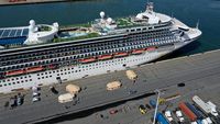 Kapal Pesiar yang Angkut Penumpang Positif Corona Bersandar di California