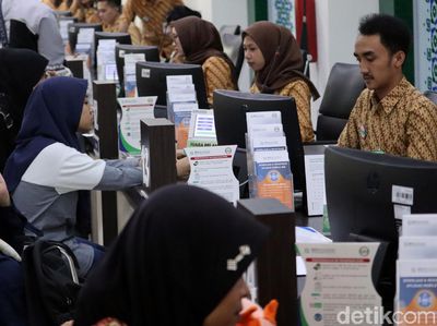 Aktivitas di Kantor BPJS Kesehatan Bandung Usai Iuran Batal Naik