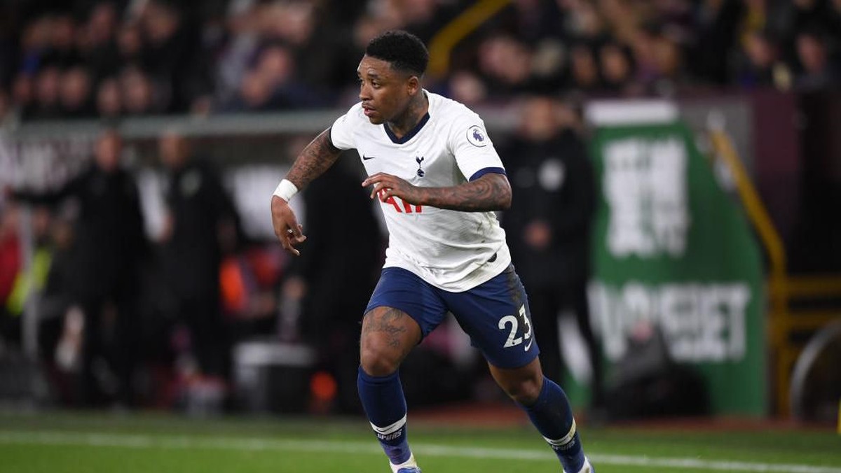 Steven Bergwijn dan Son Heung-Min pulang kampung di tengah pandemi corona (Stu Forster/Getty Images)