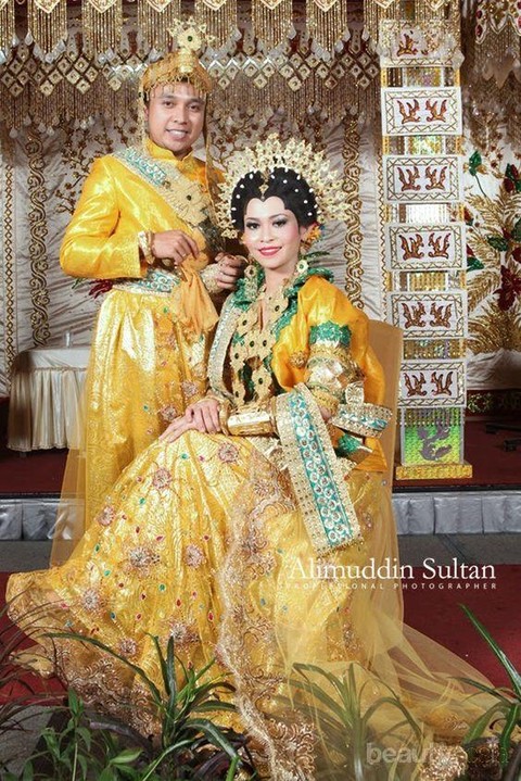 Bukan Kebaya Ini Dia Baju  Adat  Pengantin  Bugis  yang 