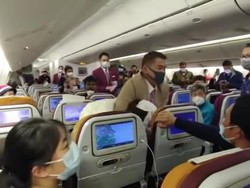 Viral! Wanita Dipiting Akibat Batuk Saat Pemeriksaan Corona di Pesawat