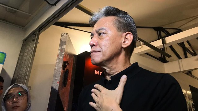 Kabar Terkini Artis dari InsertLive : Senyum Fariz RM di Tengah Ancaman Penjara Seumur Hidup dan Denda Rp10 M