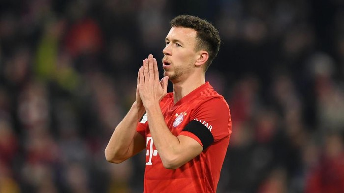 Bayern Munichs Croatian striker Ivan Perisic reacts during the German first division Bundesliga football match Bayern Munich v Schalke 04 in Munich on January 25, 2020. (Photo by Christof STACHE / AFP) / DFL REGULATIONS PROHIBIT ANY USE OF PHOTOGRAPHS AS IMAGE SEQUENCES AND/OR QUASI-VIDEO