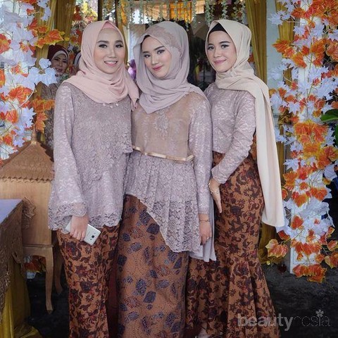 Kebaya on sale bridesmaid hijab