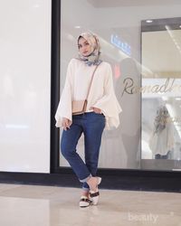 Ingin Terlihat Modis Dan Kekinian? Inilah Inspirasi Bell Sleeves Hijab ...