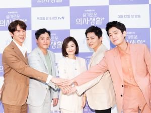 Rekomendasi Drama dan Film Jo Jung Suk Buat yang Suka Hospital Playlist Rekomendasi Drama dan Film Jo Jung Suk Buat yang Suka Hospital Playlist