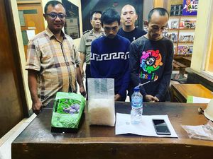 Bawa 1 Kg Sabu dalam Kemasan Teh China, 2 Kurir di Jakbar Ditangkap