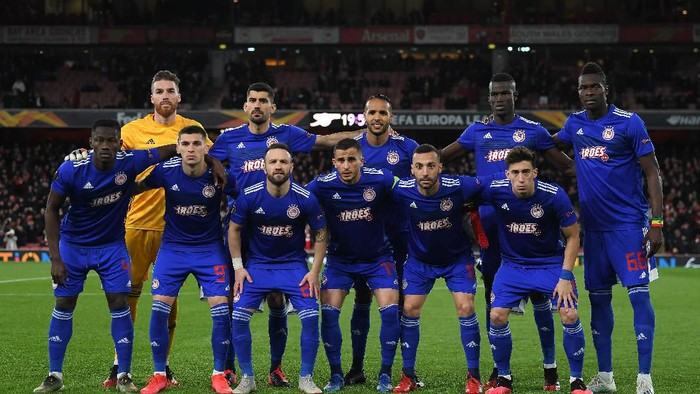 LONDON, ENGLAND - FEBRUARY 27: Olympiacos FC pose for a photo prior to the UEFA Europa League round of 32 second leg match between Arsenal FC and Olympiacos FC at Emirates Stadium on February 27, 2020 in London, United Kingdom. (Photo by Mike Hewitt/Getty Images)