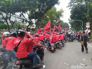 Demo Buruh di DPRD DKI Bubar, Jl Kebon Sirih Sudah Bisa Dilalui Kendaraan