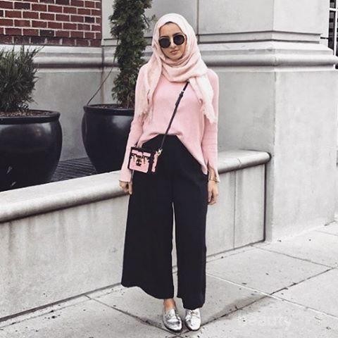 Biar Terlihat Jenjang Ini Tips Padu Padan Celana Kulot Untuk Hijabers Bertubuh Gemuk