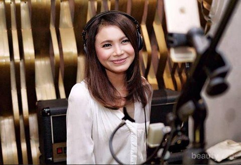 Ini Dia Deretan Artis Indonesia  yang Memiliki Hidung  Pesek  