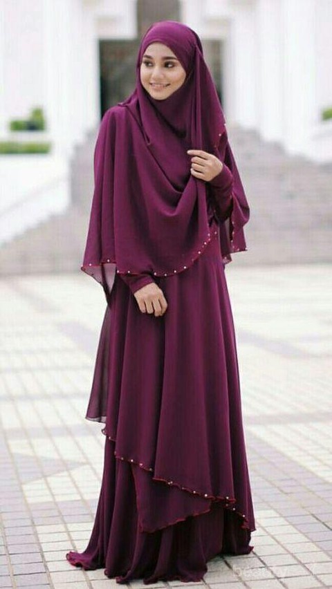 hits style kondangan hijab  gamis  terlihat
