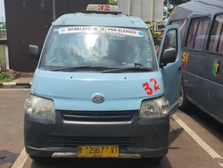 Viral Rebutan Penumpang Bikin Sopir Angkot di Jaktim Kejar-kejaran