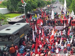 Massa Tolak Omnibus Law di Jatim Ancam Akan Mogok Nasional