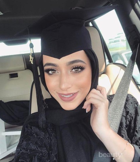 Inilah Deretan Warna Hijab yang Lagi Banyak Jadi Andalan untuk