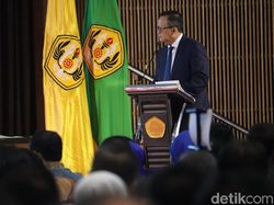 Menteri Edhy Prabowo Raih Gelar Doktor dari Unpad