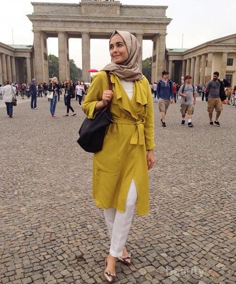 Ingin Tampil Cantik dengan Baju Warna Kuning Tanpa Ingin Tampil Cantik dengan Baju Warna Kuning Tanpa