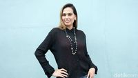 Perbandingan Penampilan Catherine Wilson yang Ingin Jadi Model Lagi