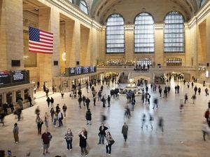 Ada Corona, Pegawai Bank di AS Dapat Bonus Rp 9,6 Juta Per Orang