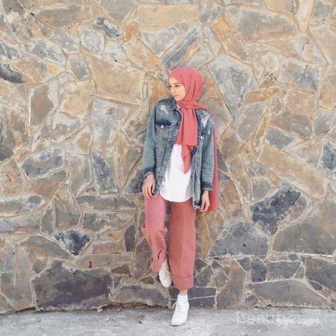 Tampil Stylish Tanpa Ribet, Ini Style Hijab Casual yang Cocok untuk