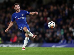 Eks Bintang Chelsea Jadi Kuli Bangunan, Berapa Upah Buruh Konstruksi di Inggris?