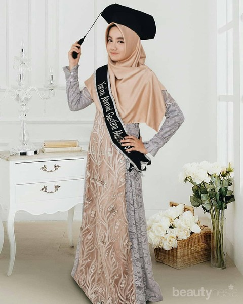 Model Jilbab Menutup Dada untuk Kebaya