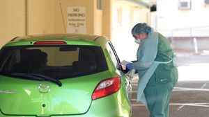 Selain Korsel, Pemeriksaan Corona di Australia Juga Via Drive-Thru