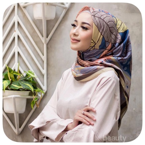 Temukan Koleksi Hijab Voal Yang Best Seller Dan Anti Pasaran Di 6 Online Shop Instagram Ini