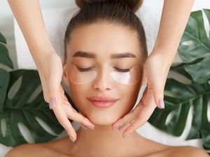 Alasan Moisturizer Wajah Tidak Bisa Dipakai Sebagai Krim Mata Alasan Moisturizer Wajah Tidak Bisa Dipakai Sebagai Krim Mata