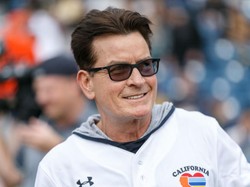 Charlie Sheen Sempat Bawa Tudingan Perkosaan ke Meja Hijau