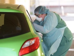 RI Akan Tiru Drive-thru Corona ala Korea, Apa yang Perlu Disiapkan?