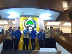 Sambangi DPP Golkar, Zulhas-Airlangga Bahas Corona hingga Pilkada 2020