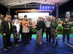 Lewat Pentas Wayang Kulit, MPR Sosialisasi Empat Pilar di Kaki Gunung