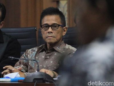 Sidang Lanjutan Kasus Suap Pengadaan Pesawat Garuda