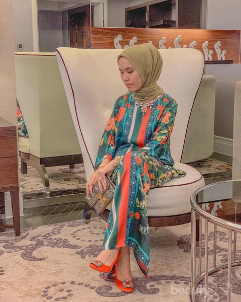 6 Kombinasi  Warna  Hijau untuk Outfit  Kondangan Hijabers