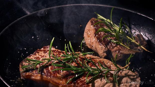 Enak dan Mudah, Begini Cara Masak Steak Daging Sendiri di Rumah