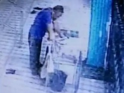 Viral Mbah Hawati, Pedagang Gorengan yang Kemalingan Uang Rp 45 Ribu