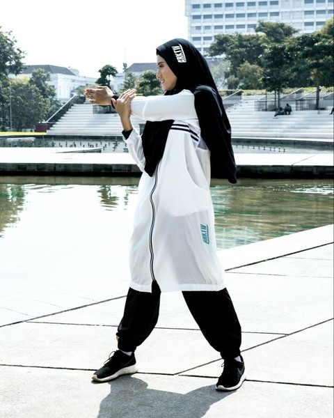 Rekomendasi Baju Olahraga Merek Lokal untuk Hijabers Rekomendasi Baju Olahraga Merek Lokal untuk Hijabers
