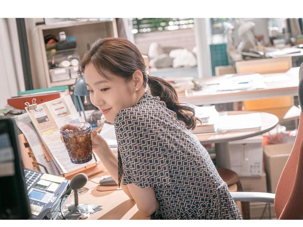 Kim Go Eun, Lawan Main Lee Min Ho yang Doyan Salad hingga Kopi