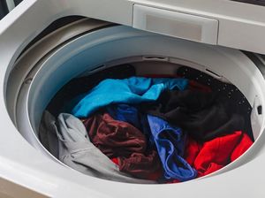 Cara Tepat Menghilangkan Noda Keringat di Pakaian Cara Tepat Menghilangkan Noda Keringat di Pakaian